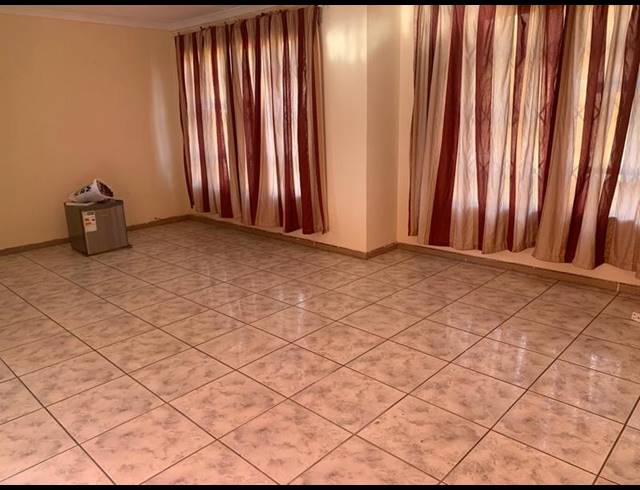 3 BEDROOM PROPERTY TO RENT IN NORKEM PARK